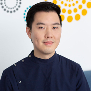 Dr Jonathon Jom